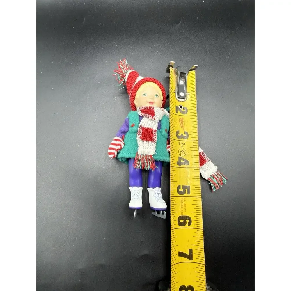 Hallmark Mistletoe Miss Ice Skating Christmas Ornament 2002 Blonde No Box Lo16